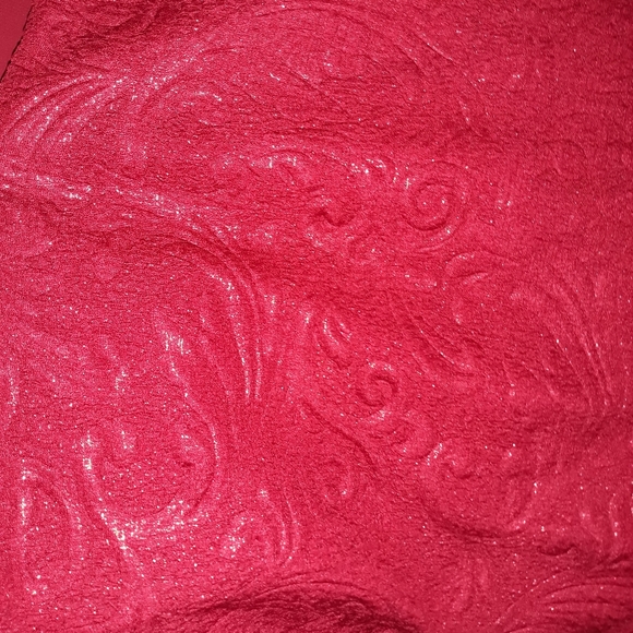 Long sheer sleeves shimmery short burgundy dress - Picture 3 of 3